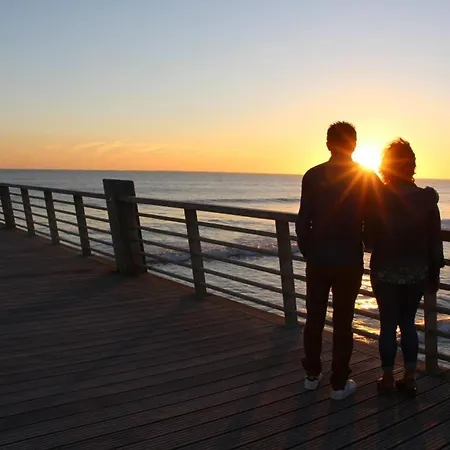 Lumineux Avec Balcon Face Mer, Ideal Jusqu'a 5 Personnes - Fr-1-323-298 *