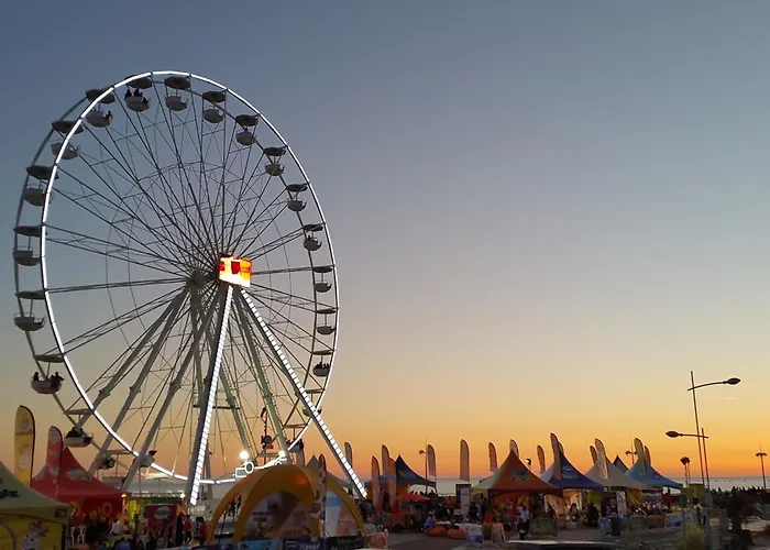 아파트 Lumineux Avec Balcon Face Mer, Ideal Jusqu'a 5 Personnes - Fr-1-323-298 *