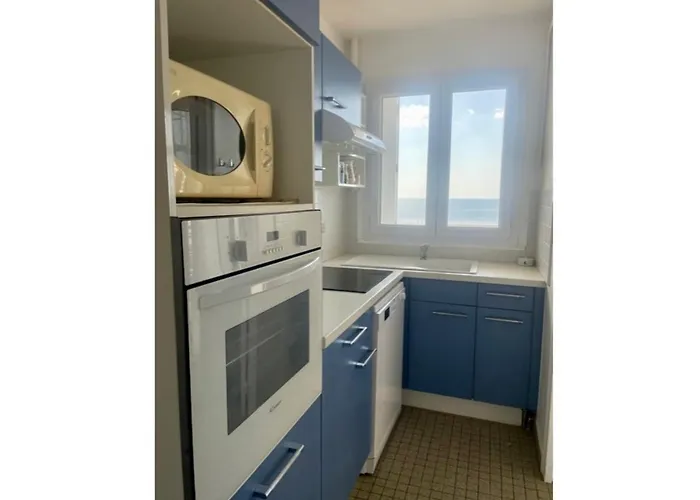 Lumineux Avec Balcon Face Mer, Ideal Jusqu'a 5 Personnes - Fr-1-323-298